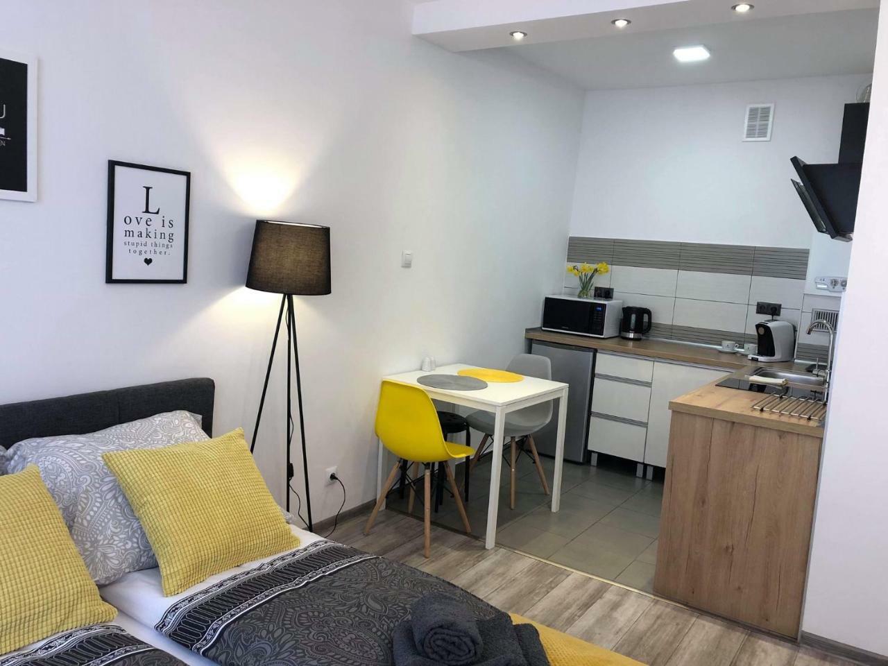Apartament Szczesliwa 13 - Plac Ratuszowy Jelenia Góra Εξωτερικό φωτογραφία