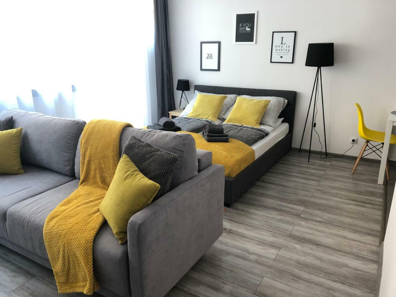 Apartament Szczesliwa 13 - Plac Ratuszowy Jelenia Góra Εξωτερικό φωτογραφία